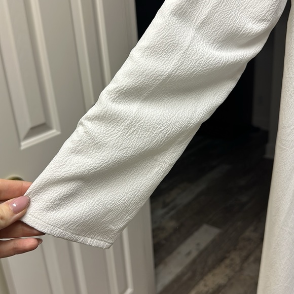 Noora Textured Three Piece Abaya Set - White π€ RARE! β€οΈβπ₯ - Picture 6 of 9